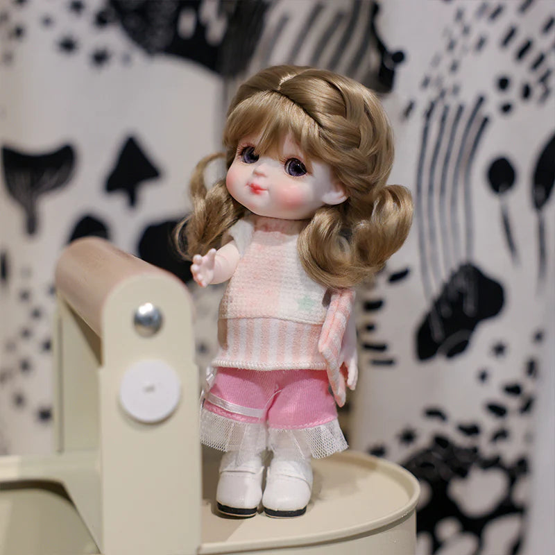 6-Inch/15cm Porcelain Doll · Bunny Ears Edition