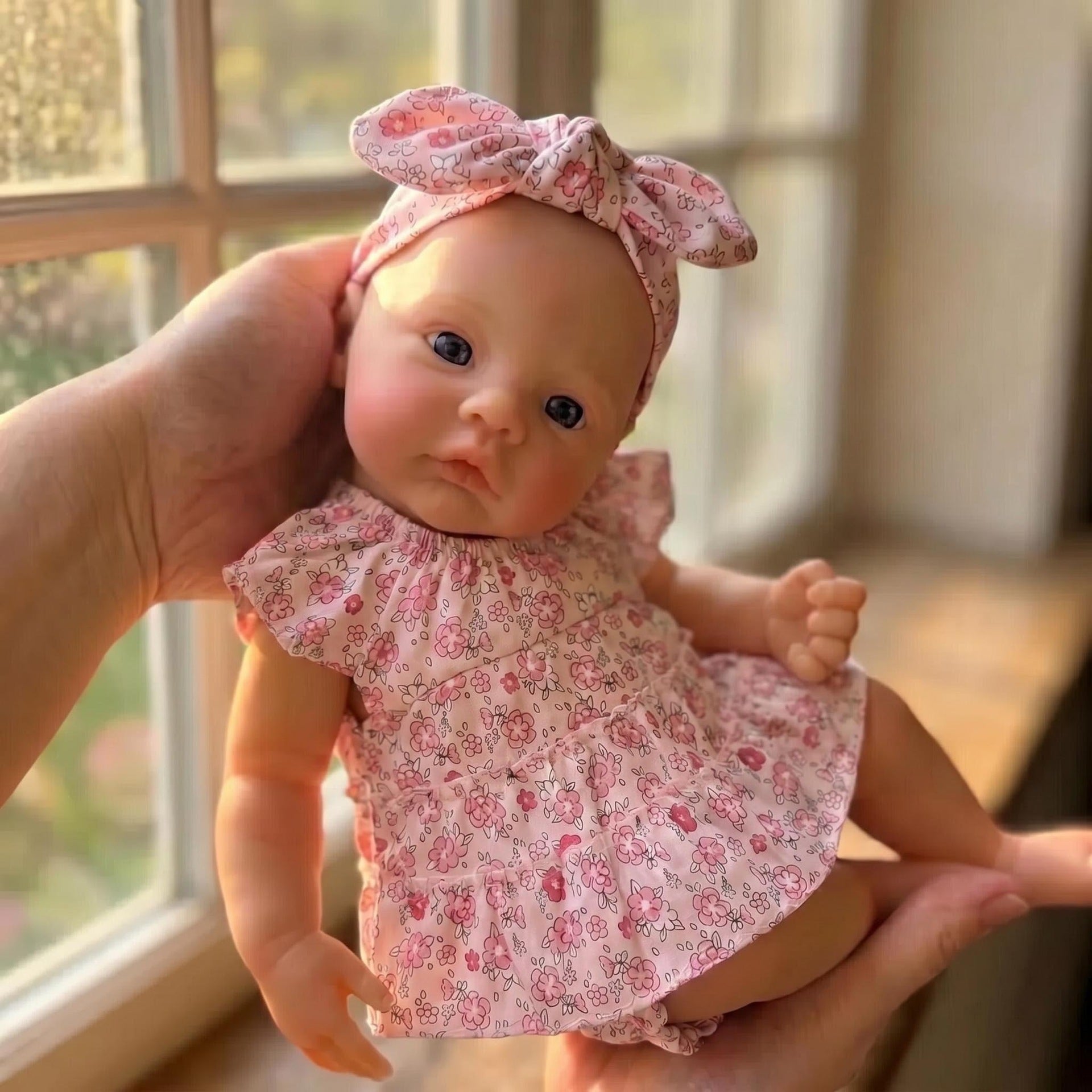 Reborn Baby Dolls 18 Inch - Realistic Newborn Girl Soft Full Silicone Body - Cute Lifelike Doll for Kids Ages 3+