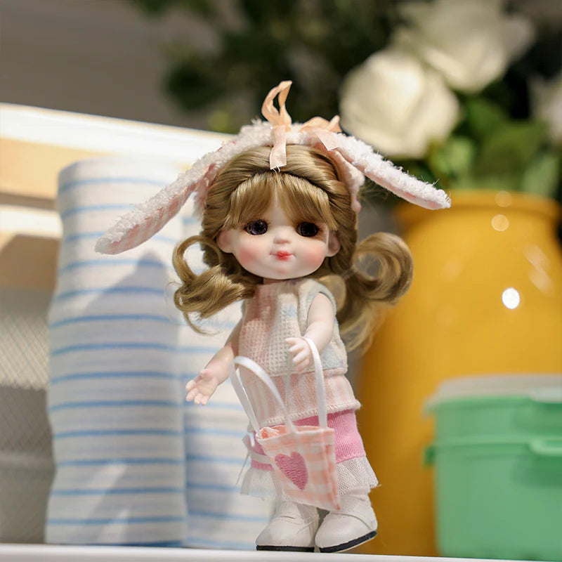 6-Inch/15cm Porcelain Doll · Bunny Ears Edition