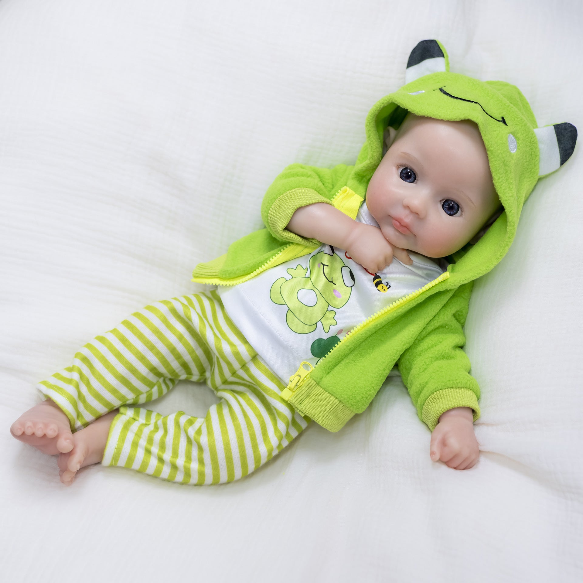 16 / 18 Inch with Full Silicone Realistic Reborn Doll, Heartwarming Companion for Children and Adult Collectors on Special Occasions