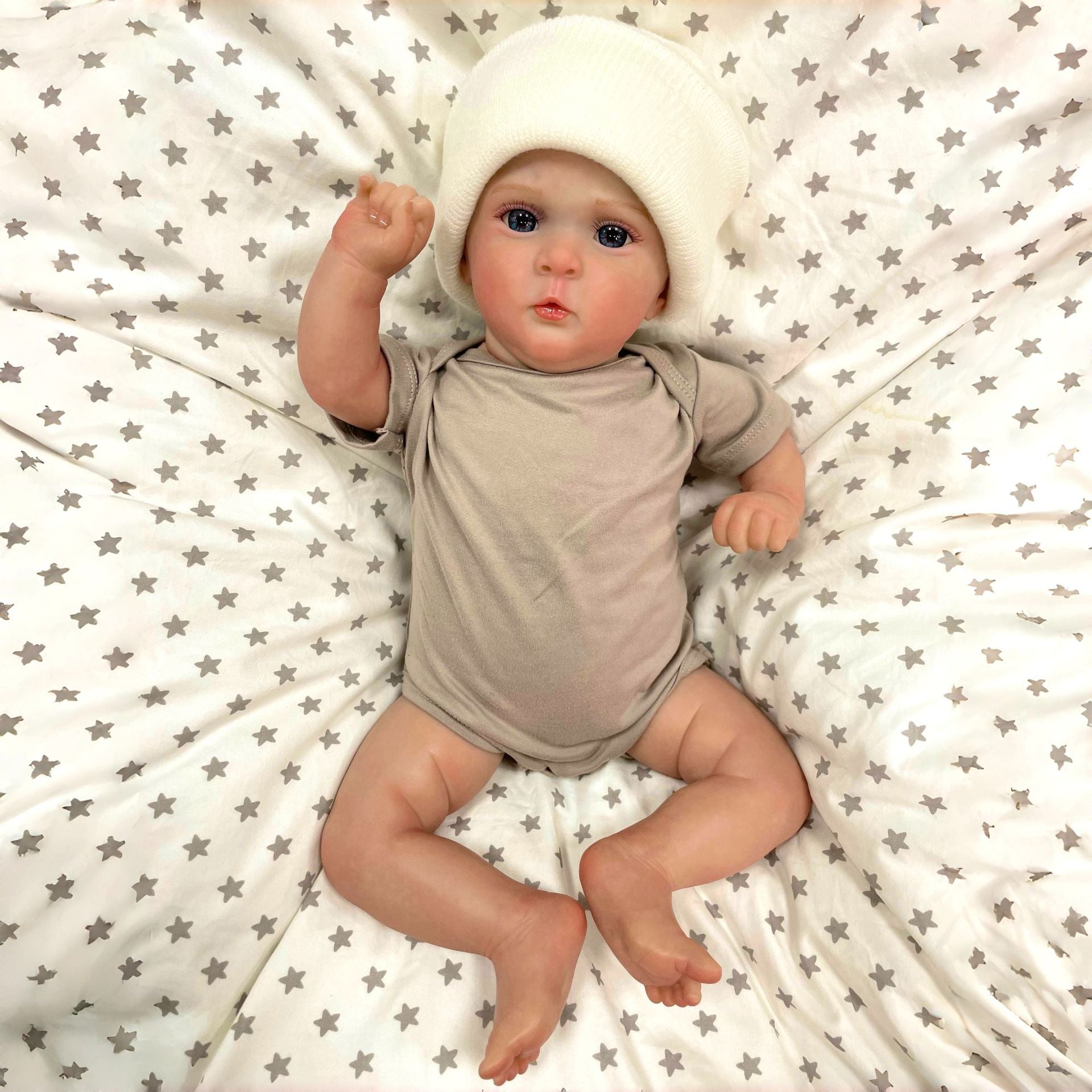 19Inch Realistic Reborn Newborn Dolls with Cloth Body Detailed 3D Skin Handmade Collectible Doll Toy for Girls & Doll Lovers