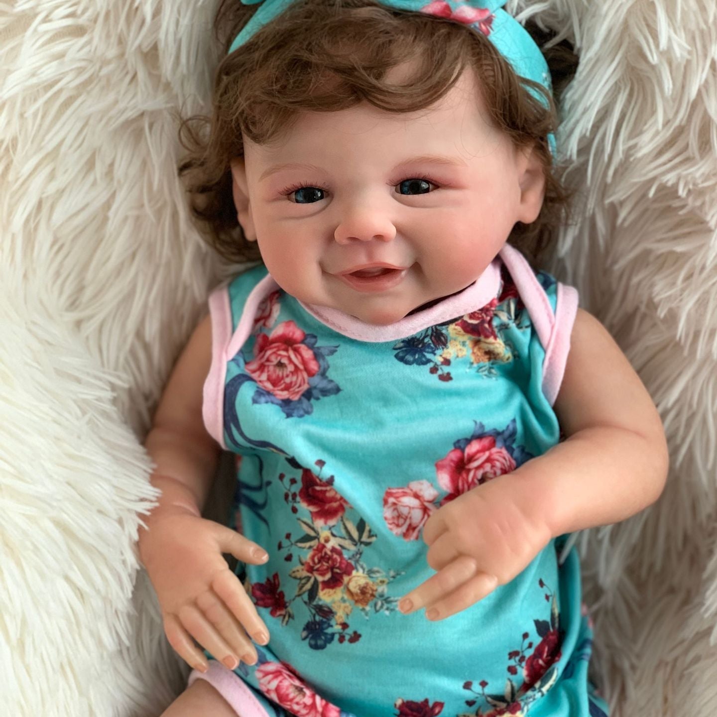 18 inch WIth Cloth Body Reborn Doll, Different types and styles of dolls are available. Holiday Collectible Present Or Brithday Gifts