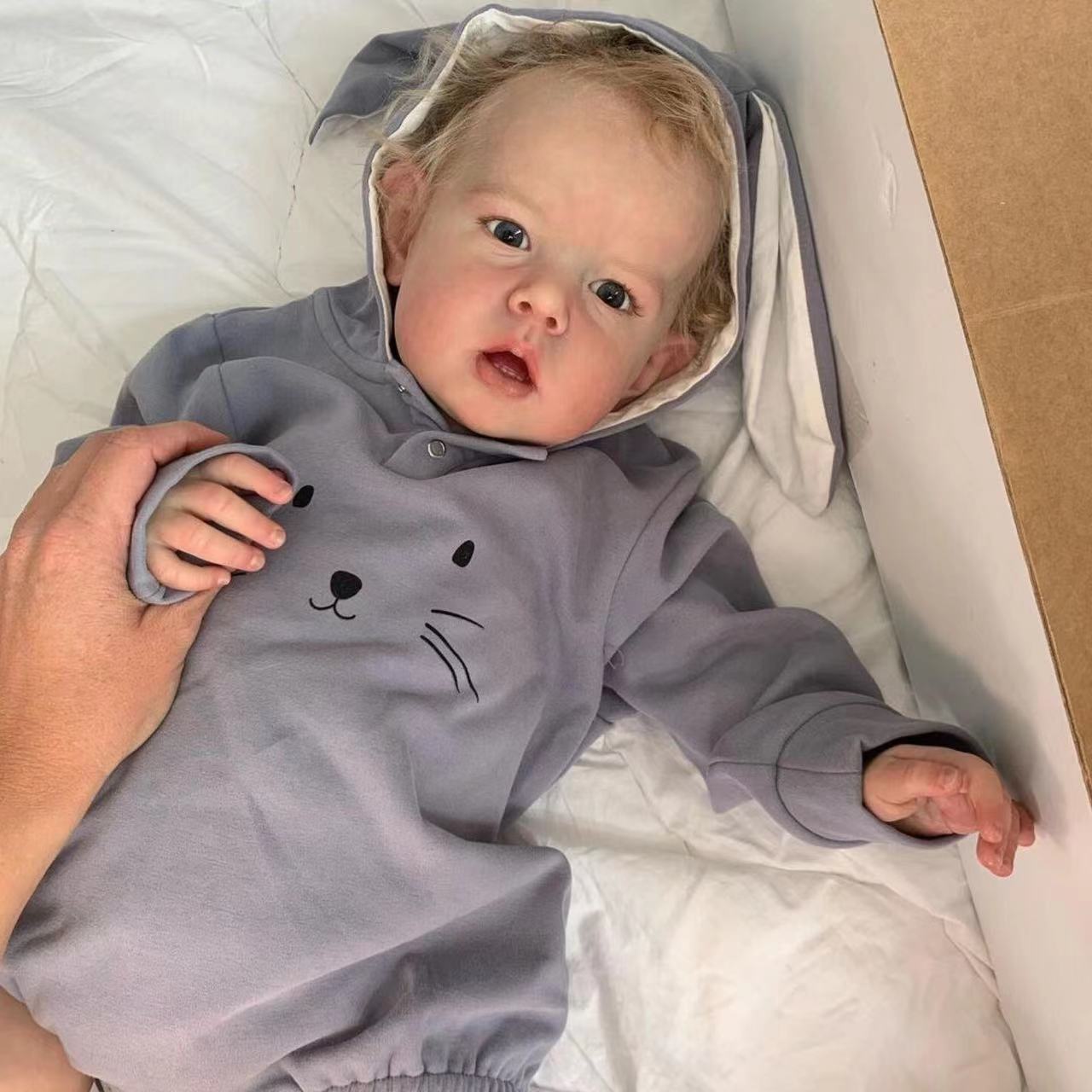 22/28inch with Cloth body Soft Vinyl limbs Touch Soft with Gold Hair Toys for Girls Reborn Dolls
