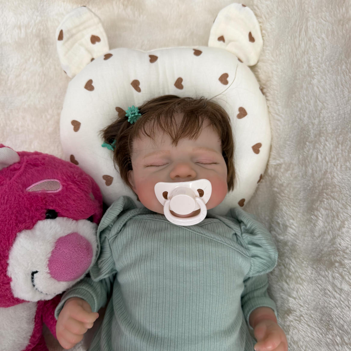 18-Inch/45cm Pascale Newborn Baby Reborn Doll Lifelike Soft Touch Cuddly Baby Multiple Layers Painting 3D Skin with Visible Veins